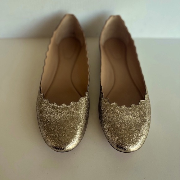 Chloé - Lauren Scalloped Leather Ballet Flats - Gold Sparkle - Picture 3 of 10